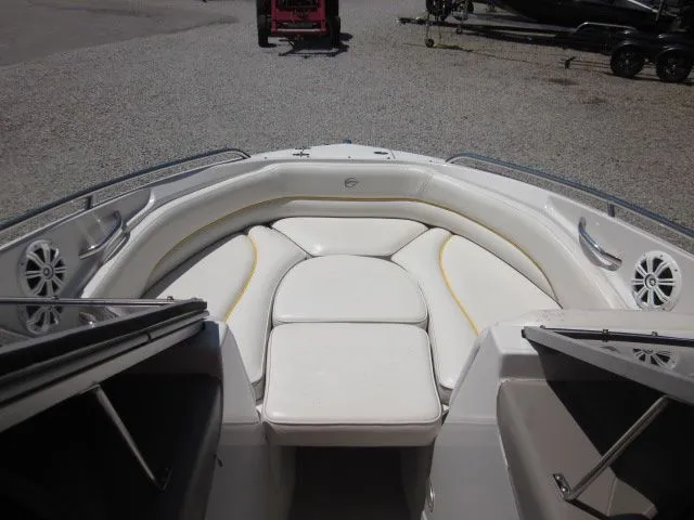 Slide: The Image of Crownline Boats 210 LS 2007 - 10