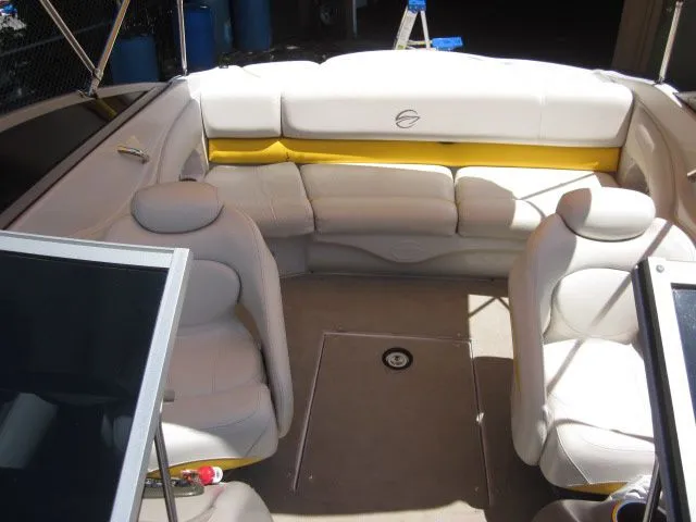 Slide: The Image of Crownline Boats 210 LS 2007 - 13