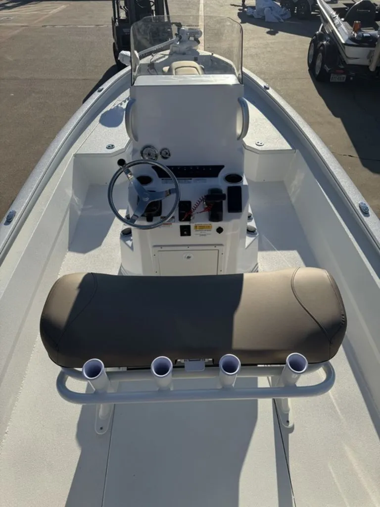 Slide: The Image of Avid 23 Mag 2026 - 5