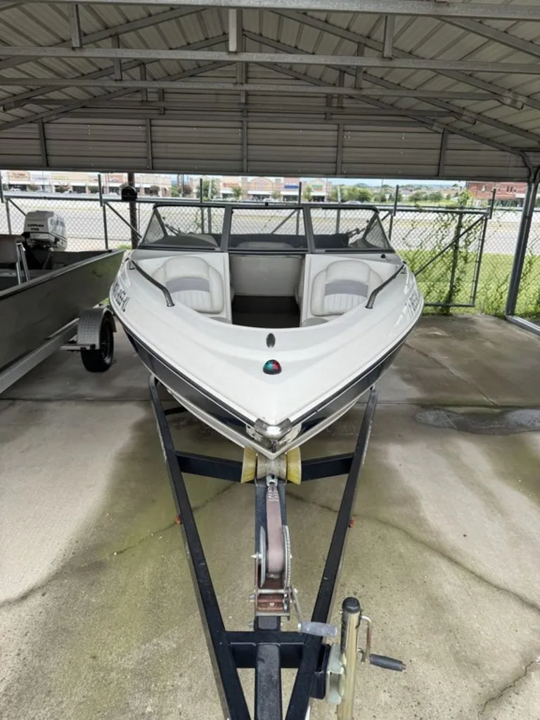 Slide: The Image of Stingray 195 LR 2011 - 2