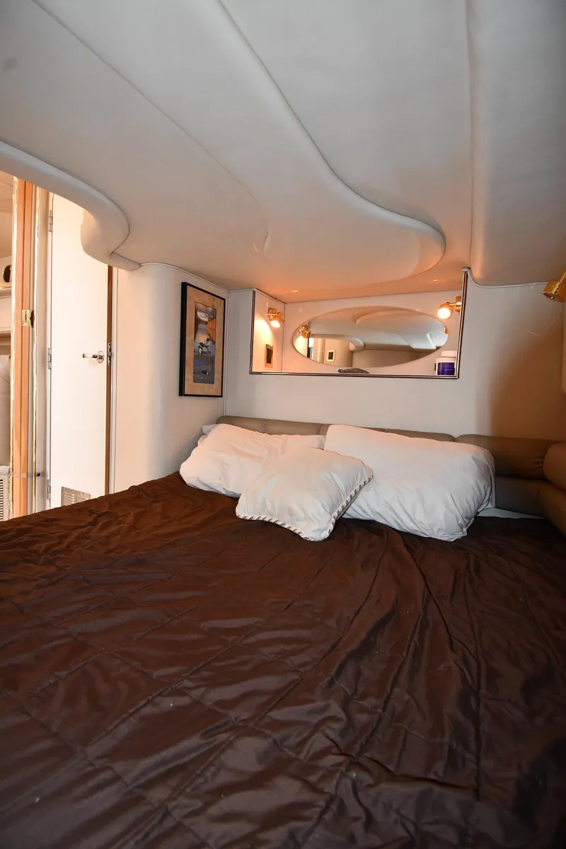 Slide: The Image of Sea Ray 400 Sundancer 1998 - 55