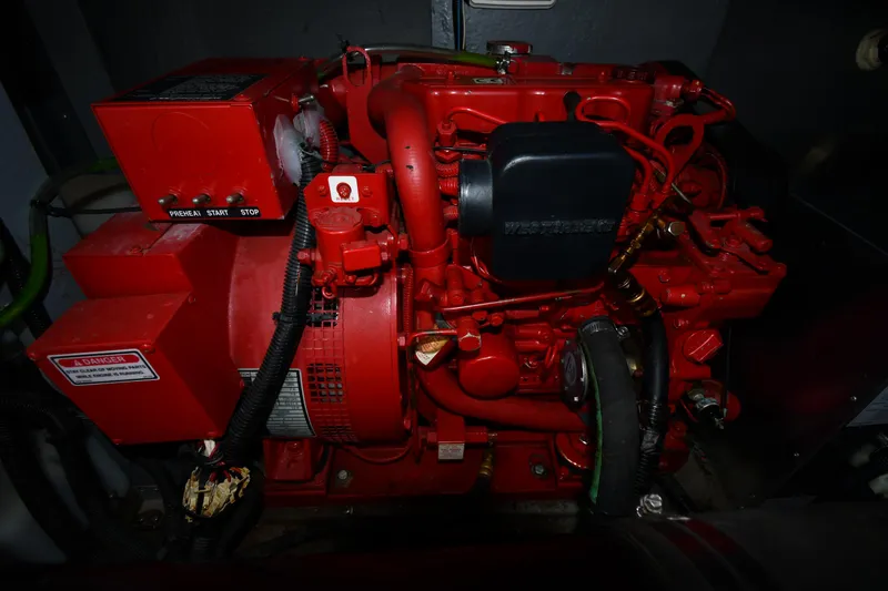 Slide: The Image of Sea Ray 400 Sundancer 1998 - 68