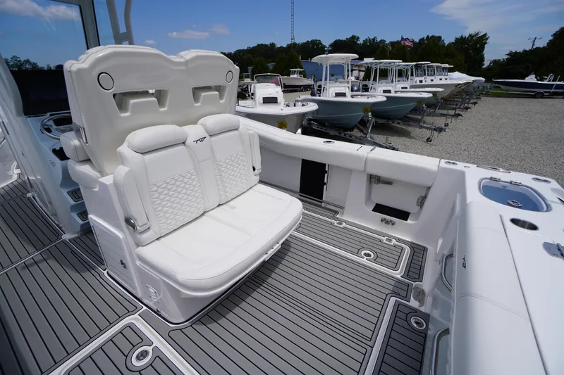 Slide: The Image of Tidewater 282 CC Adventure 2026 - 51