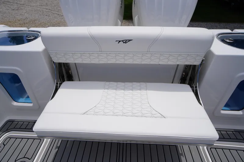 Slide: The Image of Tidewater 282 CC Adventure 2026 - 55