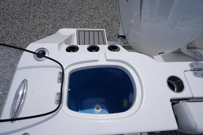 Slide: The Image of Tidewater 282 CC Adventure 2026 - 57