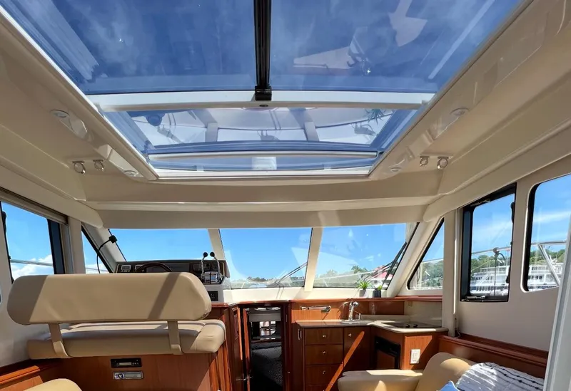 Slide: The Image of Silverton 33 Sport Coupe 2012 - 52