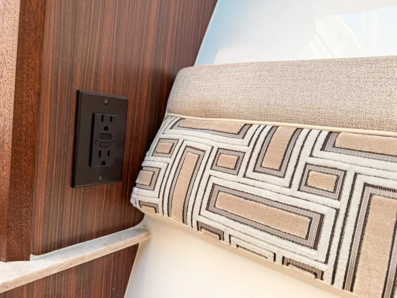 Slide: The Image of Pursuit DC 365 Dual Console 2022 - 64