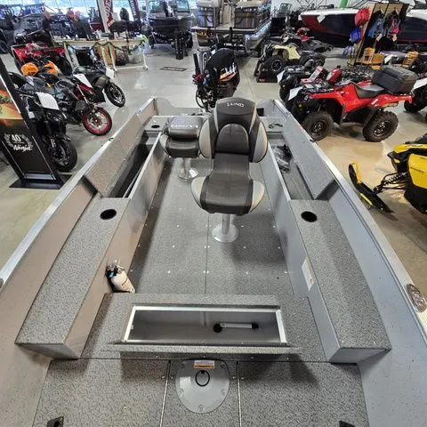 Slide: The Image of Lund 1400 Fury Tiller 2026 - 6