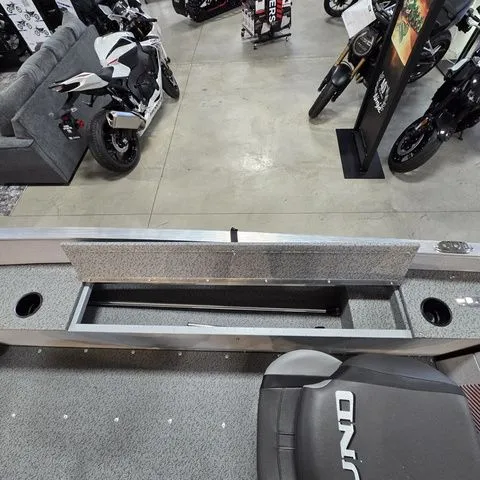 Slide: The Image of Lund 1400 Fury Tiller 2026 - 9