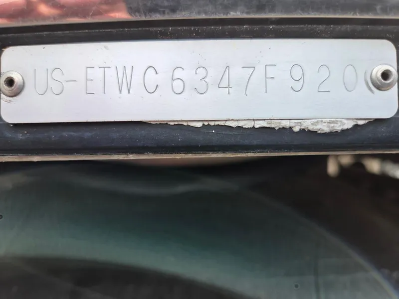 Slide: The Image of Hull identification number on a 2020 Bennington QX 25 Sport boat. - 17