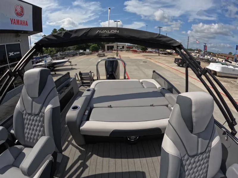 Slide: The Image of Avalon CAT VRB25T 2025 - 14