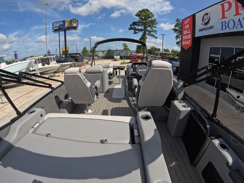 Slide: The Image of Avalon CAT VRB25T 2025 - 15