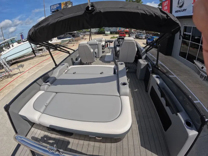 Slide: The Image of Avalon CAT VRB25T 2025 - 16