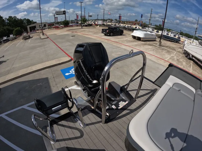 Slide: The Image of Avalon CAT VRB25T 2025 - 17