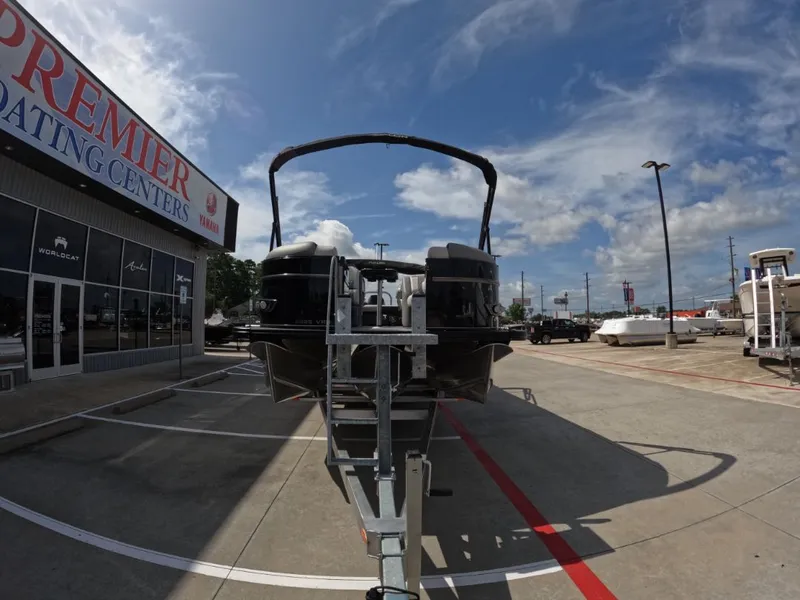 Slide: The Image of Avalon CAT VRB25T 2025 - 27