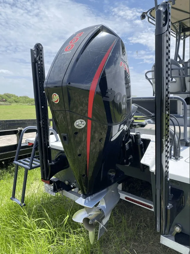 Slide: The Image of Majek 25 ILLUSION 2022 - 3