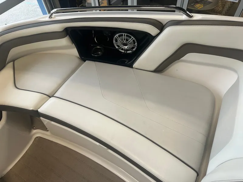 Slide: The Image of Yamaha 242 Limited S 2016 - 13