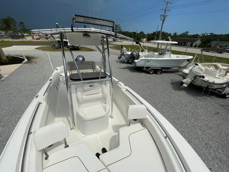 Slide: The Image of Sea Hunt Ultra 234 2015 - 16