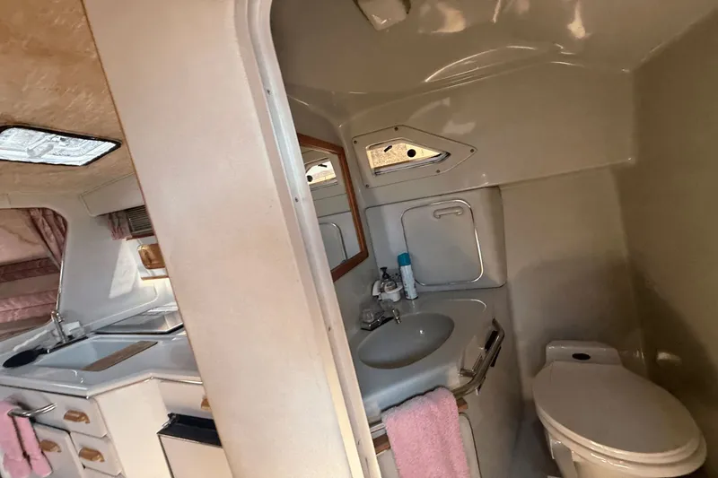 Slide: The Image of Sea Ray Sundancer 280 1990 - 18