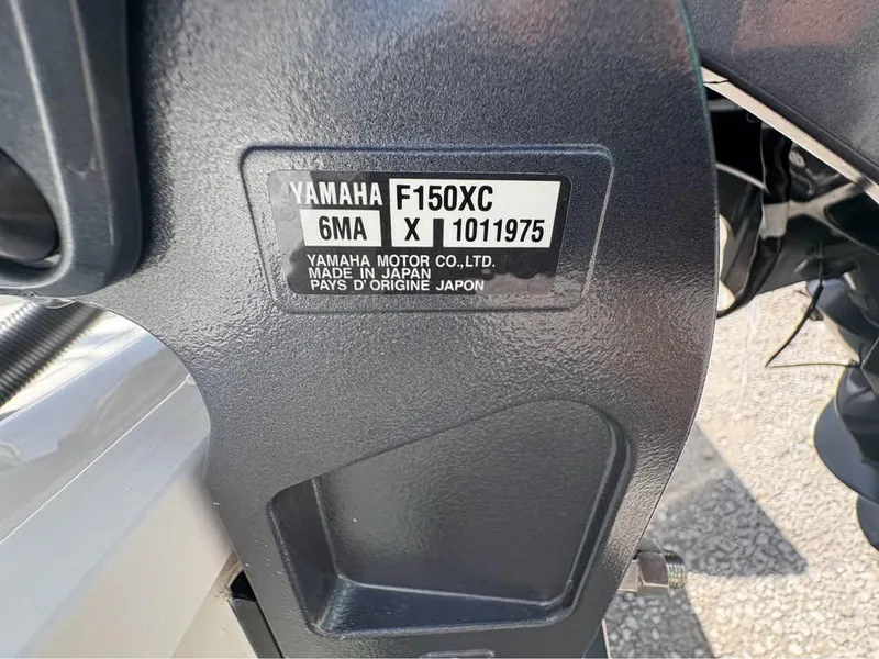 Slide: The Image of Yamaha F150XC engine label on Parker 210 COASTAL, 2026 model. - 20