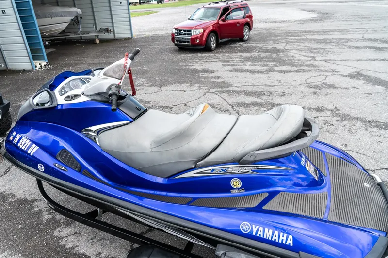 Slide: The Image of 2007 Yamaha WaveRunner FX Cruiser HO in blue, parked on a trailer. - 3