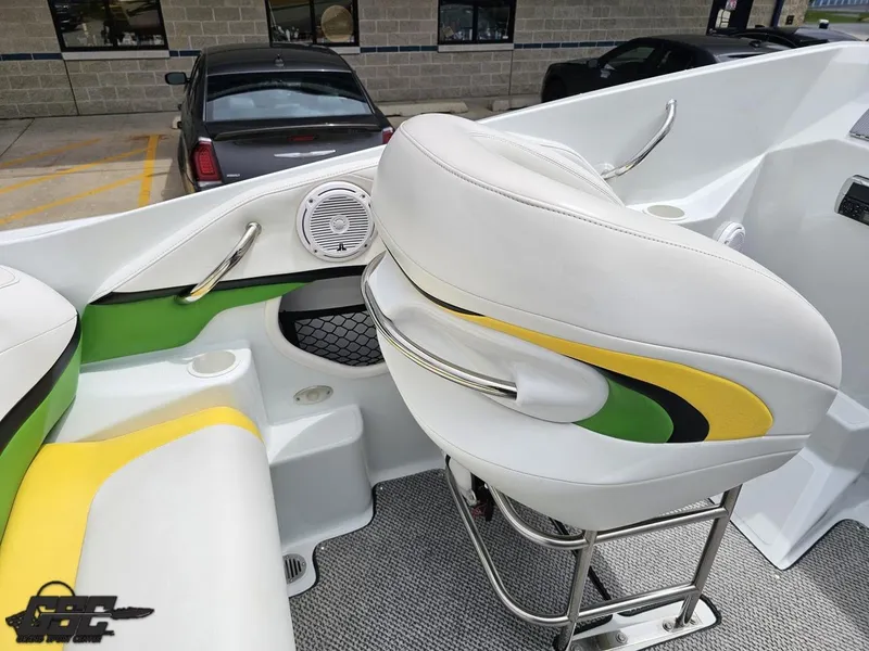 Slide: The Image of Baja 23 Outlaw 2005 - 58