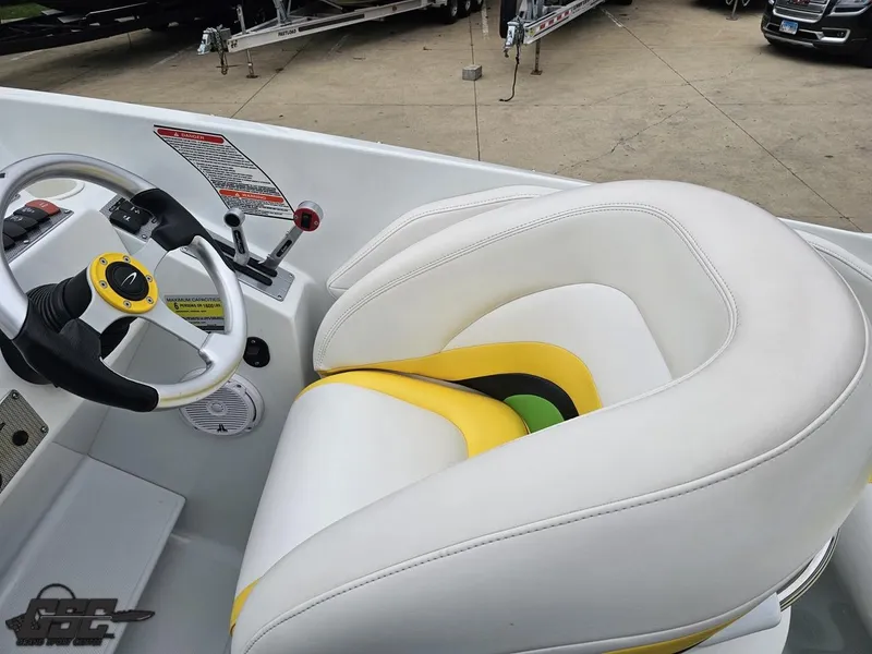 Slide: The Image of Baja 23 Outlaw 2005 - 65