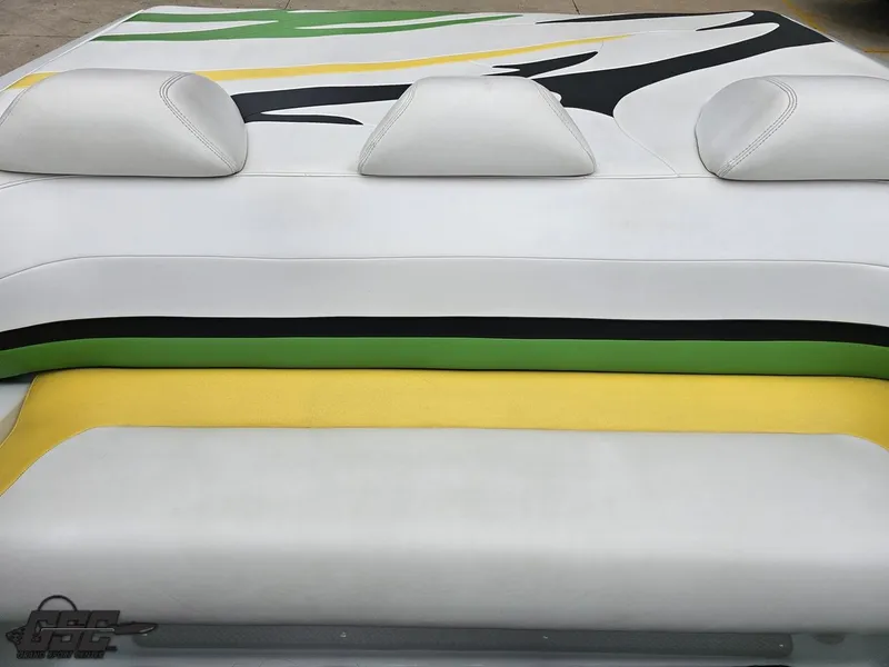 Slide: The Image of Baja 23 Outlaw 2005 - 85