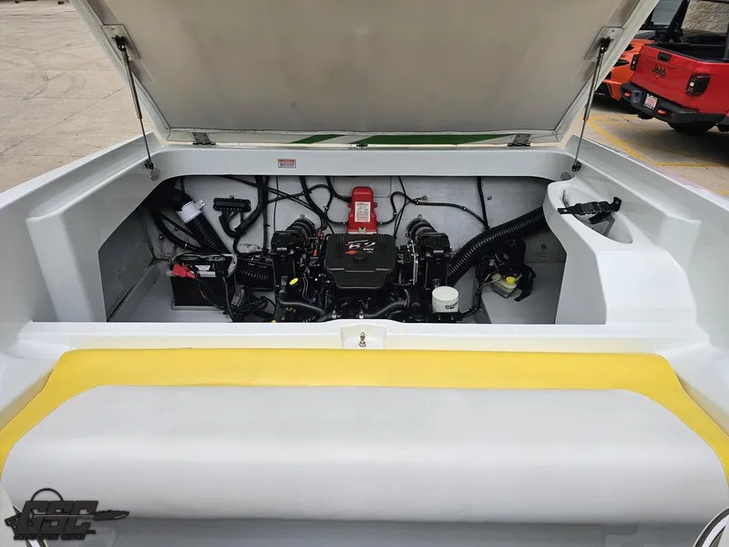 Slide: The Image of Baja 23 Outlaw 2005 - 91