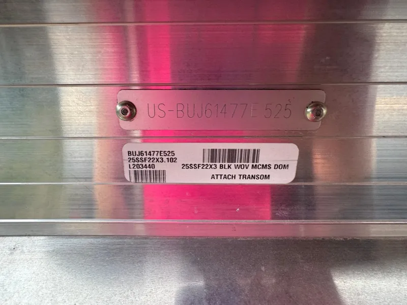 Slide: The Image of 2025 Sun Tracker SportFish 22 XP3 identification plate with serial number and barcode. - 6