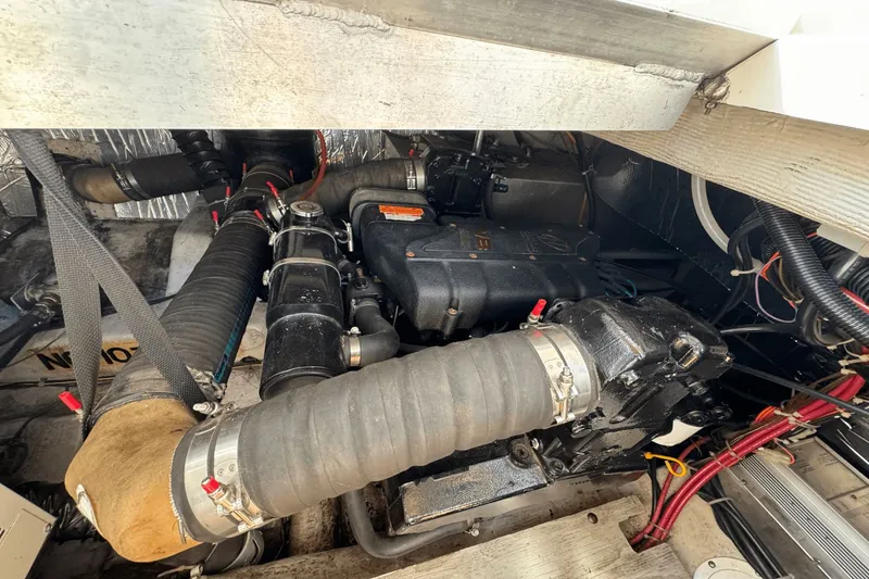 Slide: The Image of Carver 380 Santego 1999 - 36