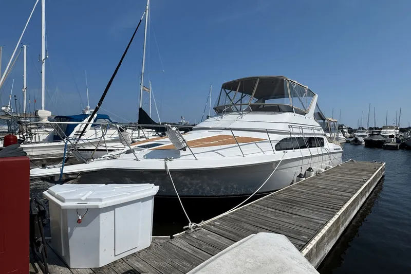 The Image of Carver Yachts 380 Santego 1999 - undefined