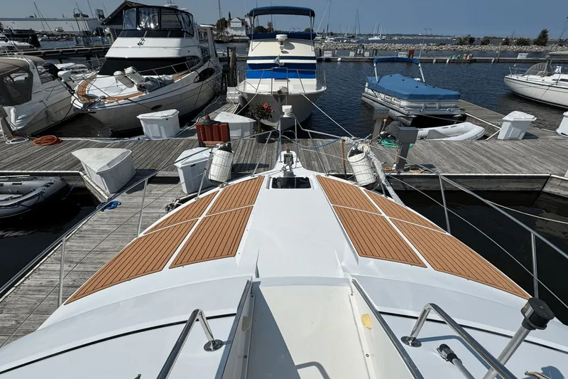 Slide: The Image of Carver Yachts 380 Santego 1999 - 16