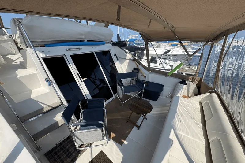 Slide: The Image of Carver Yachts 380 Santego 1999 - 3