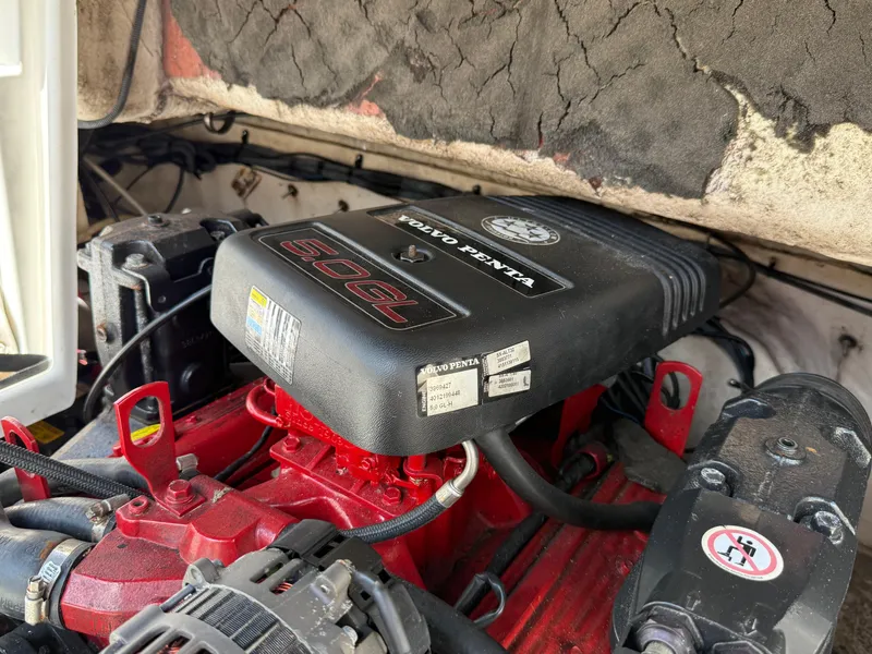 Slide: The Image of Volvo Penta engine in 2007 Chaparral 215 SSi boat, showcasing 5.0 GL model. - 23