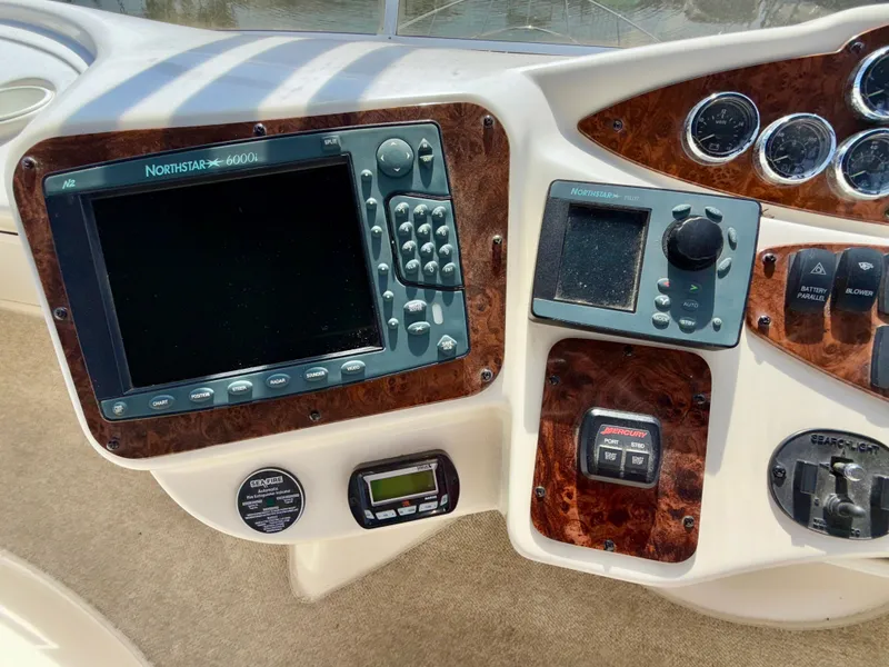 Slide: The Image of Meridian 391 MERIDIAN 2007 - 13