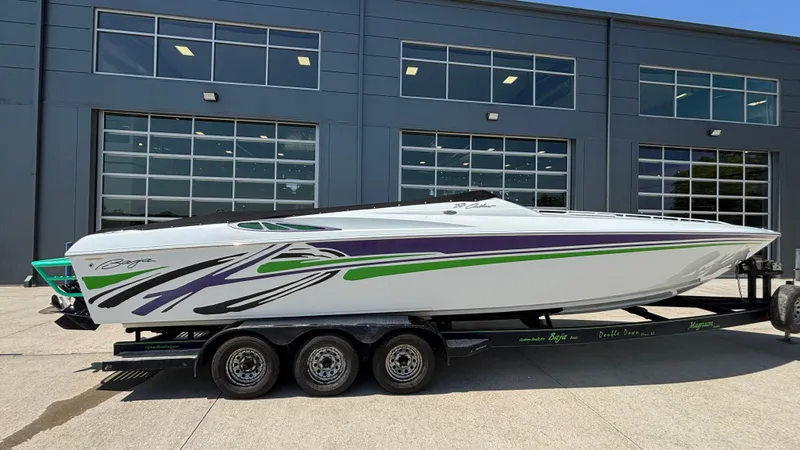 Slide: The Image of Baja 33 Outlaw 2005 - 61