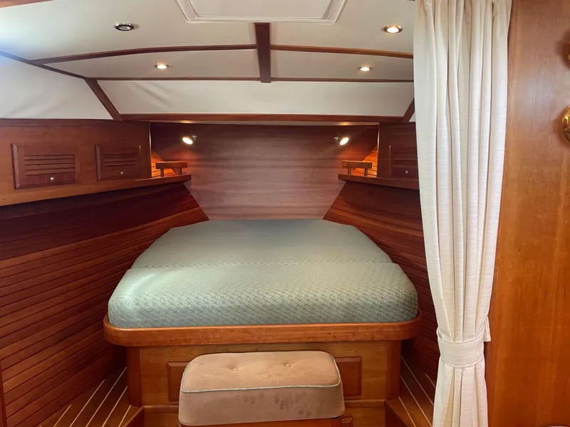 Slide: The Image of Berth - 16