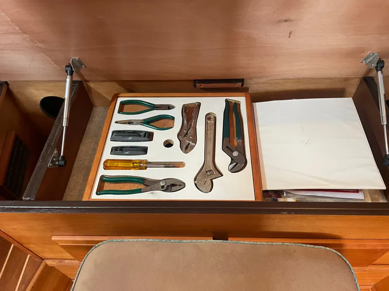 Slide: The Image of Sabre tools under berth - 26