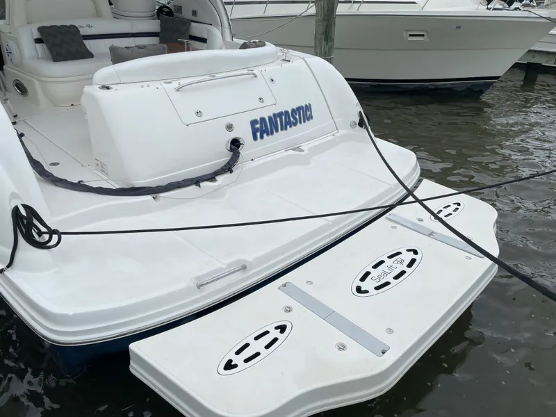 Slide: The Image of Sea Ray 44 Sundancer 2008 - 23