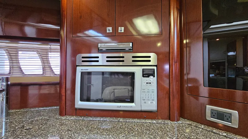 Slide: The Image of Sea Ray 44 Sundancer 2008 - 37