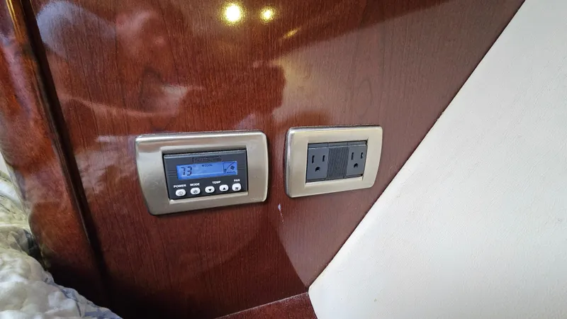 Slide: The Image of Sea Ray 44 Sundancer 2008 - 42