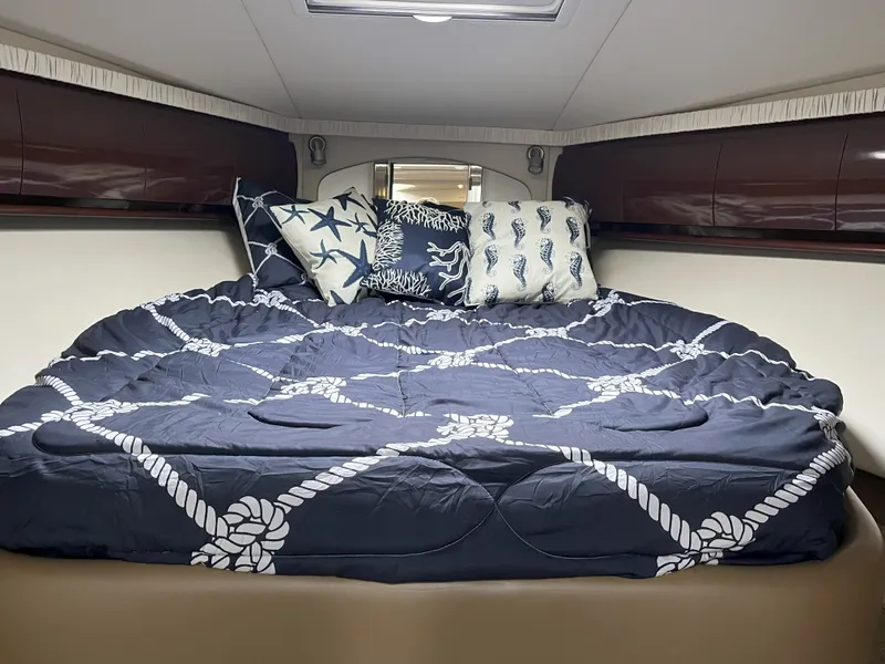 Slide: The Image of Sea Ray 44 Sundancer 2008 - 44