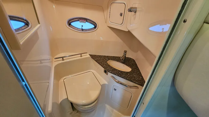 Slide: The Image of Sea Ray 44 Sundancer 2008 - 49