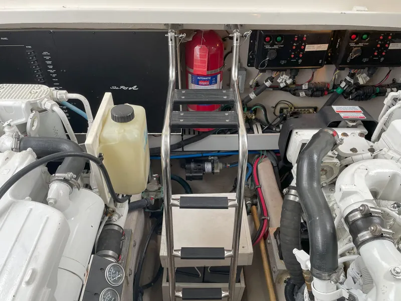 Slide: The Image of Sea Ray 44 Sundancer 2008 - 75