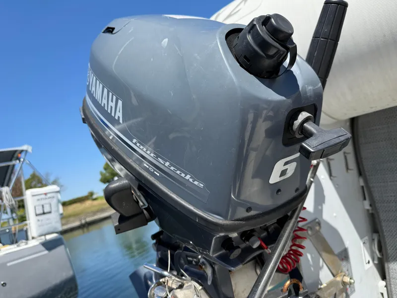 Slide: The Image of Carver 36 Mariner 2006 - 70