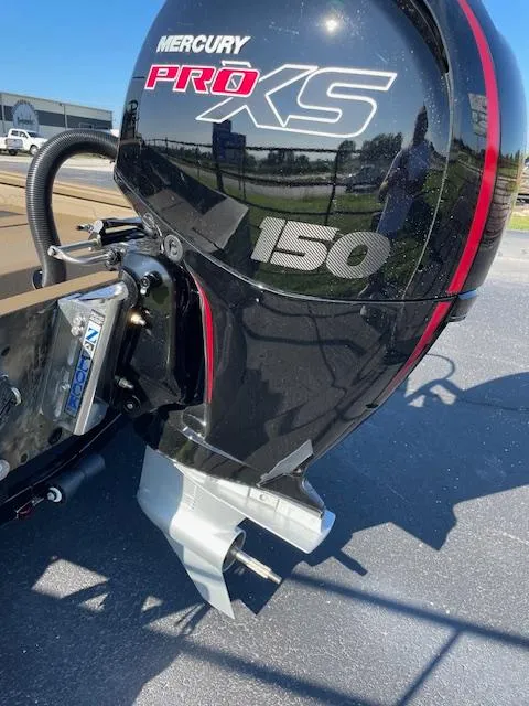 Slide: The Image of Mercury Pro XS 150 outboard motor on Excel 2172 Cat Pro CC boat, 2025 model. - 3