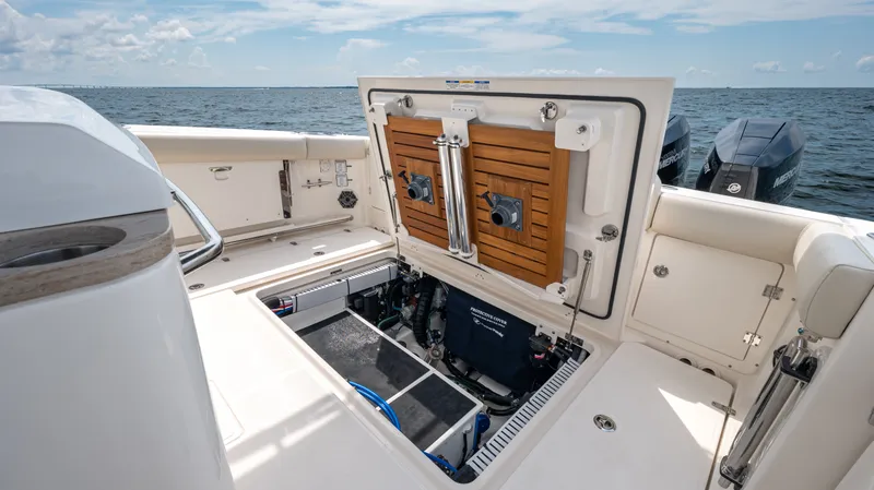 Slide: The Image of Boston Whaler 380 Outrage 2027 - 31