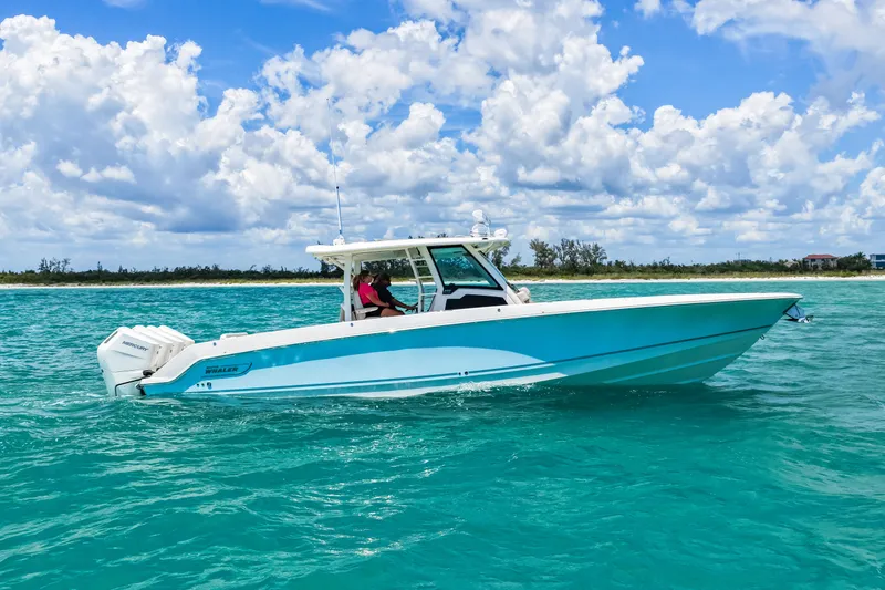 Slide: The Image of Boston Whaler 380 Outrage 2026 - 4
