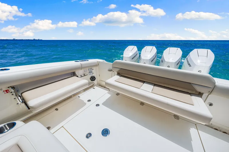 Slide: The Image of Boston Whaler 380 Outrage 2026 - 44